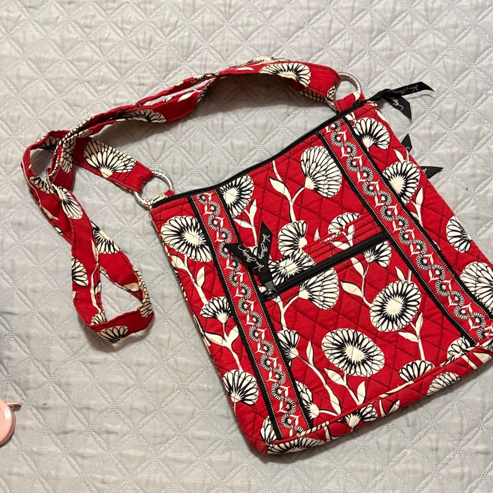 Vera Bradley Floral Red Crossbody Bag - Retired Deco Daisy pattern.